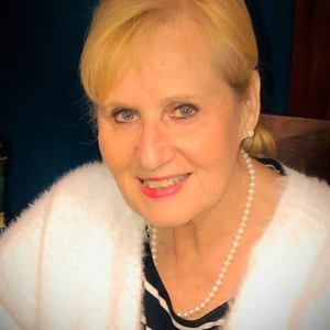 Meet your Posher, Nadine